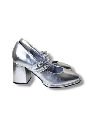 MIA Neela Mary Jane Pumps Bratz Size 8 Silver Metallic Chunky